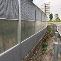 铁路声屏障