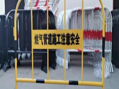铁马栅栏（现货）图1