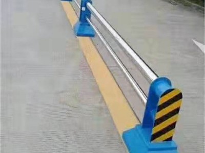 道路护栏图1
