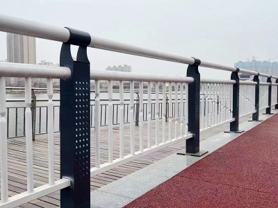 锌钢桥梁护栏图1