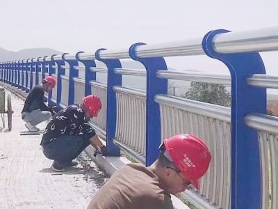 桥梁护栏图1