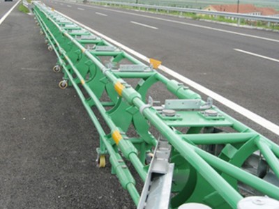 铁艺道路护栏 图1