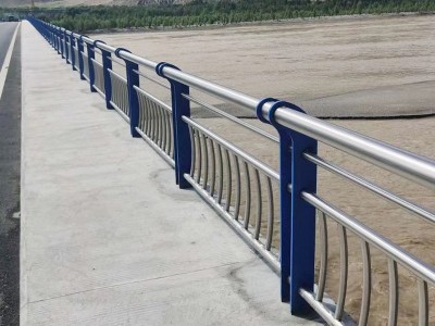 河道护栏图1
