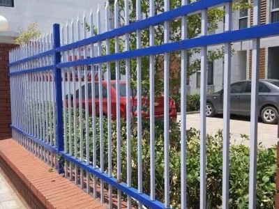 小区锌钢护栏图1