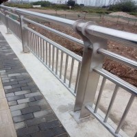 不锈钢复合管栏杆实力厂家快速发货