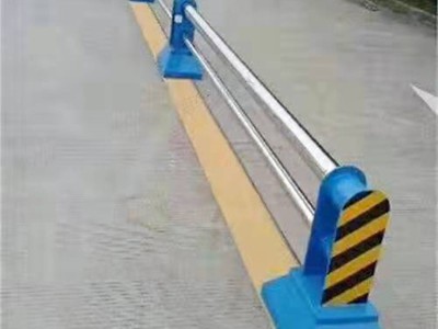 不锈钢复合管栏杆口碑厂家明码标价图1