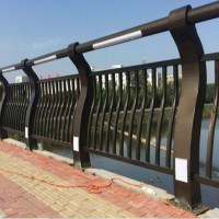 不锈钢复合管桥梁护栏源头工厂