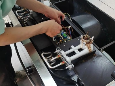 宜昌葛洲坝西坝燃气灶维修师傅服务好图1