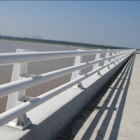 不锈钢桥梁防撞栏多年老厂包售后