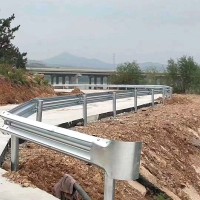 道路交通热镀锌护栏工厂直营加厚材质