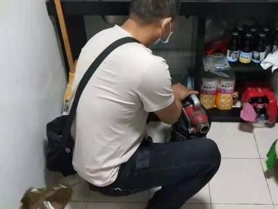 宜昌葛洲坝船闸高压清洗管道本地人推荐图1