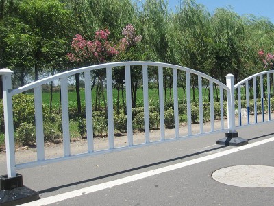 公路市政防撞护栏厂家工程价快速生产图1