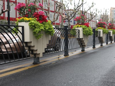 道路交通焊接围栏厂家直供价快速生产图1