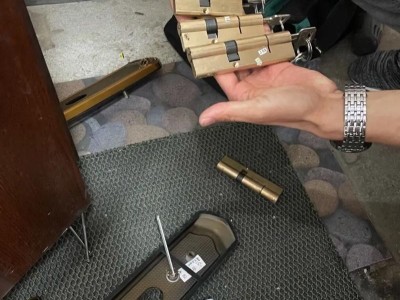 宜昌伍家岗区万达附近换锁，师傅上门快速响应图1