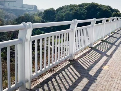 公路桥梁焊接护栏 源头工厂 结实耐用图1