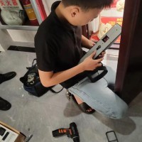 宜昌西陵区CBD换玻璃门锁师傅随叫随到