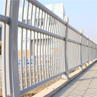 公路桥梁分隔栏杆厂家售后保障到位