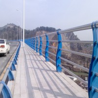 公路桥梁护栏厂家质保无忧