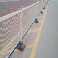 道路桥梁隔离栏多年老厂标准化生产