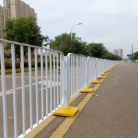 道路桥梁隔离围栏销售厂家项目经验丰富