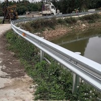 公路隔离栏工厂直营安全耐用